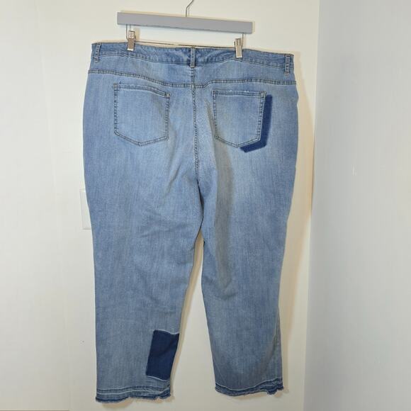 LOGO BY LORI GOLDSTEIN WOMEN'S LIGHT WASH SHADOW PATCH BOYFRIEND JEANS Size 24 W - Picture 2 of 9
